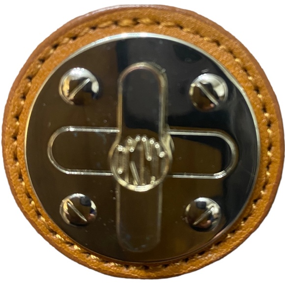 DKNY monogram zip around wallet - Picture 8 of 9